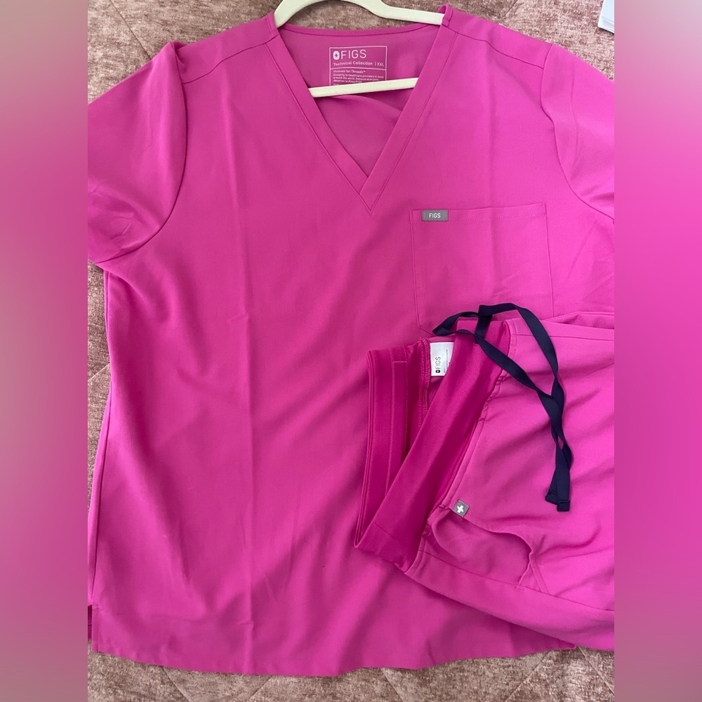 Figs size XXL Electric Orchid Scrubs